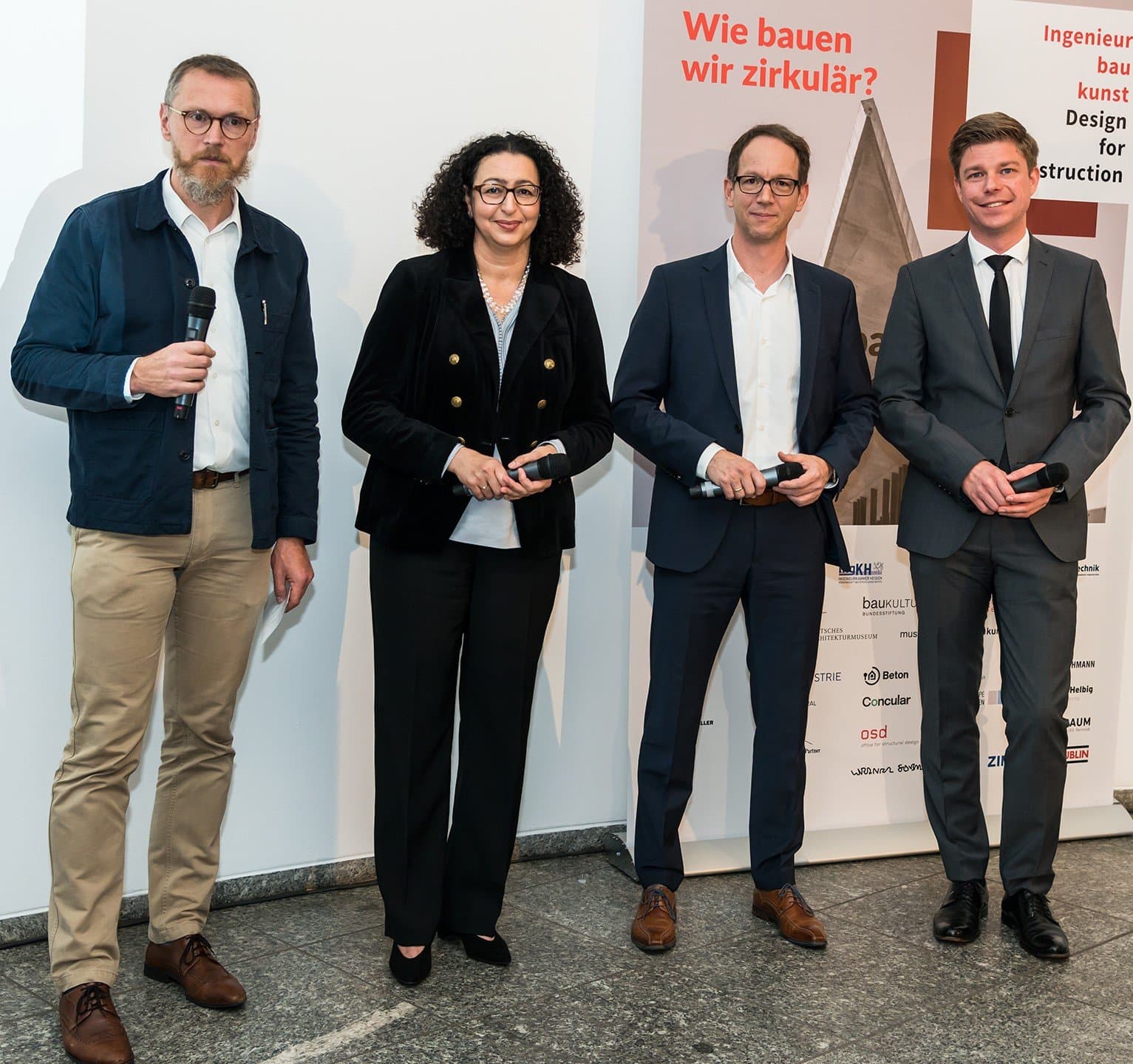 Bild 3 Diskussion Bauen mit dem Klimawandel: Dr. Bernhard Hauke, Prof. Dr.-Ing. Lamia Messari-Becker, Prof. Martin Stumpf, Dr.-Ing- Marc-Steffen Fahrion, Foto: Renate Schildheuer