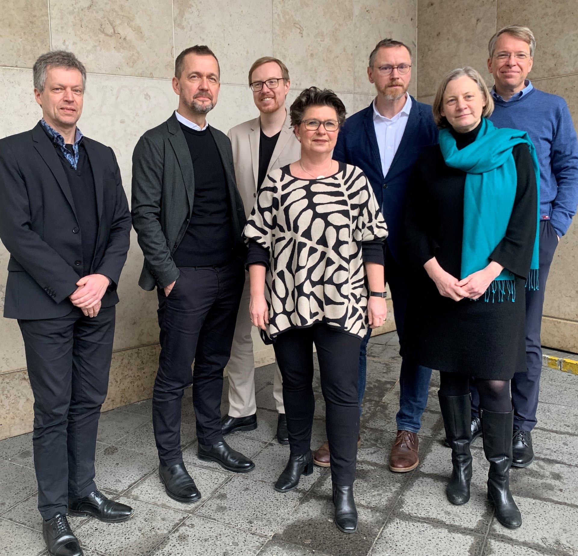 Beirat Ingenieurbaukunst: Prof. Helmut Schmeitzner, BingK; Prof. Thorsten Helbig, knippershelbig; Björn Brinkmann, BIngK Geschäftsstelle, Prof. Natalie Stranghöner, Universität Duisburg-Essen; Dr. Bernhard Hauke, nbau. Nachhaltig Bauen; Prof. Annette Bögle, HafenCity Universität Hamburg; Dr. Frank Heinlein, Werner Sobek AG sowie online Reiner Nagel, Bundesstiftung Baukultur und Prof. Harald Kloft, Technische Universität Braunschweig. © Ernst & Sohn