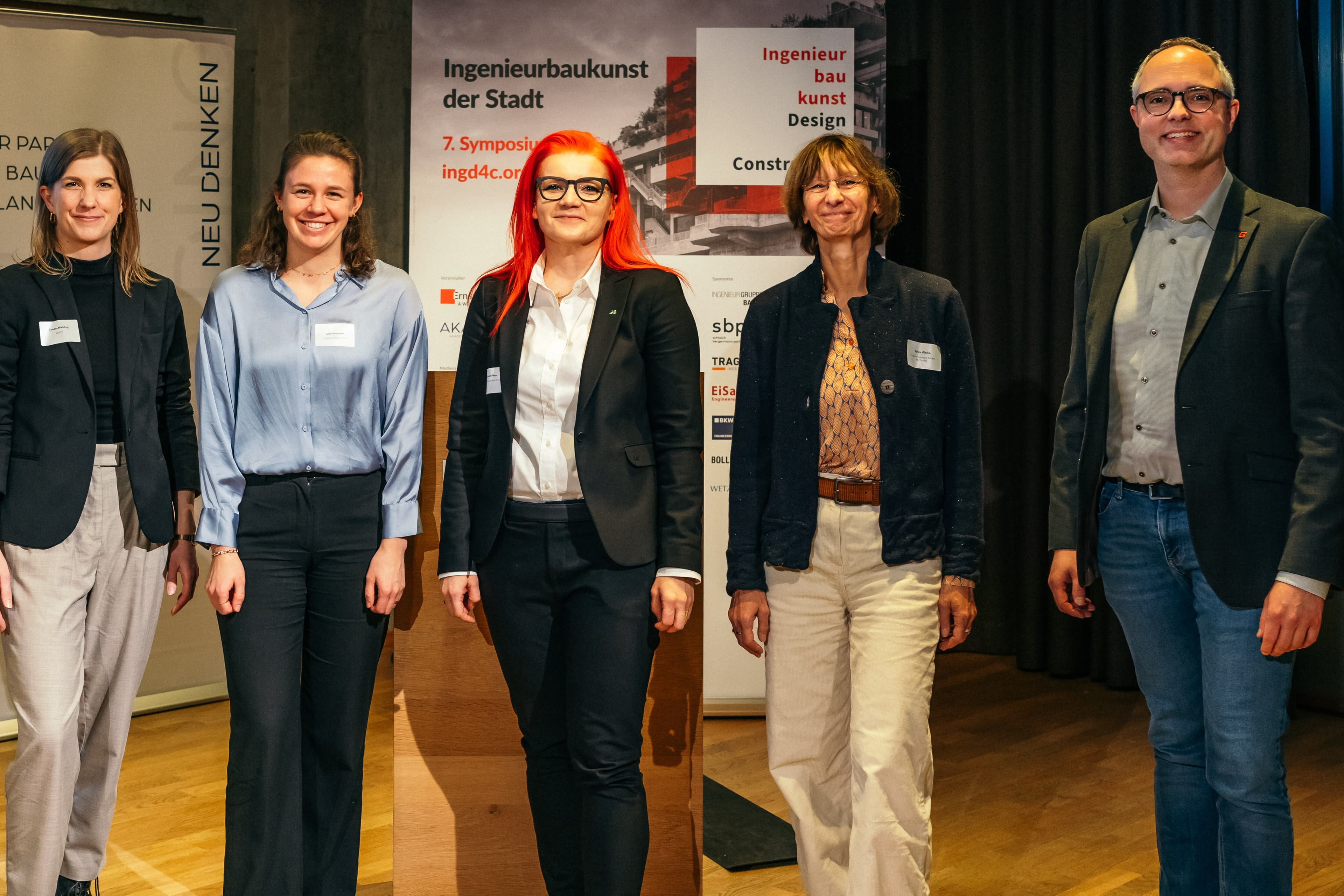 Bild 5 Sandra Niebling (sbp), Clea Kummert (knippershelbig), Ivana Bradarić Meyer (KREBS + KIEFER), Sylvia Glomb (IngenieurGruppe Bauen), Dr. Jan Wenker (Brünninghoff Group)