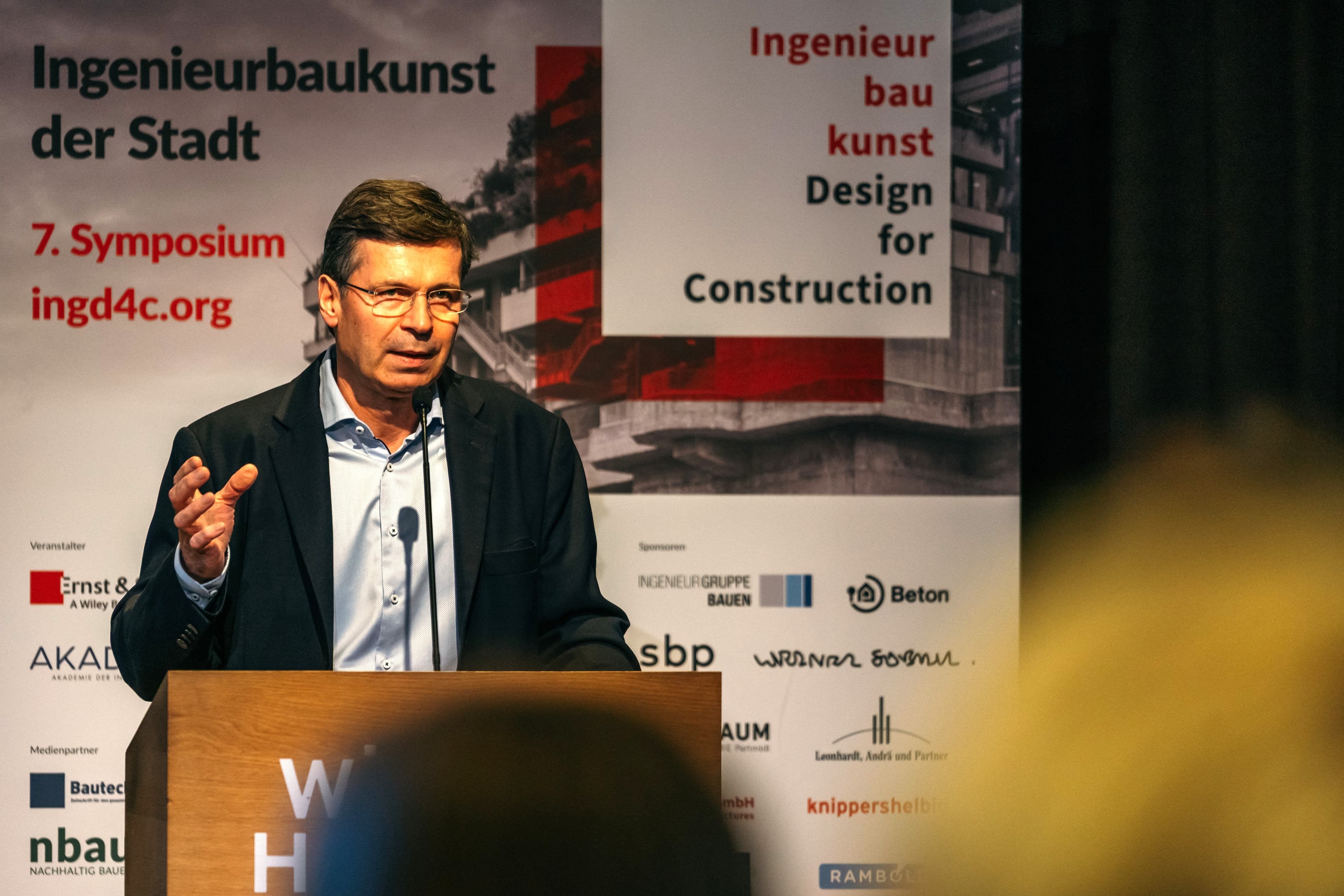 Bild 6 Dr. Stefan Weihrauch, Präsident der Hamburgischen Ingenieurkammer Bau: Innovationskraft und Lösungskompetenz des Ingenieurwesens