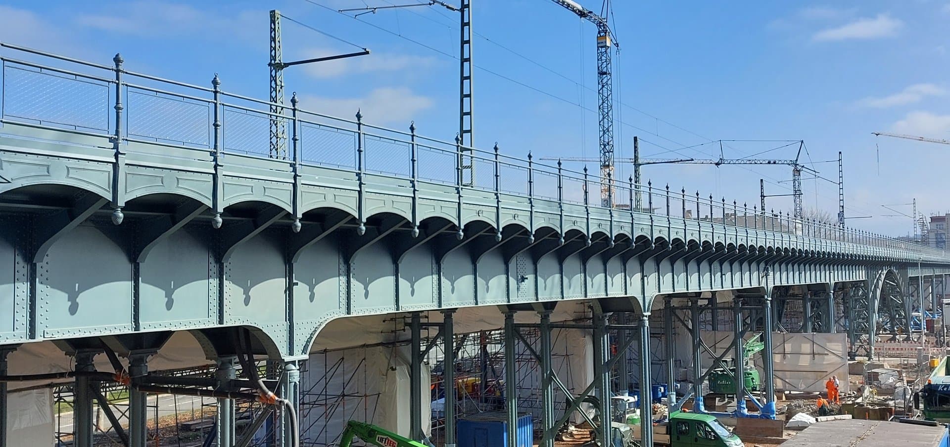 Ansicht des Chemnitzer Viaduktes vor der Fertigstellung der Baumaßnahmen (© KREBS+KIEFER Ingenieure)