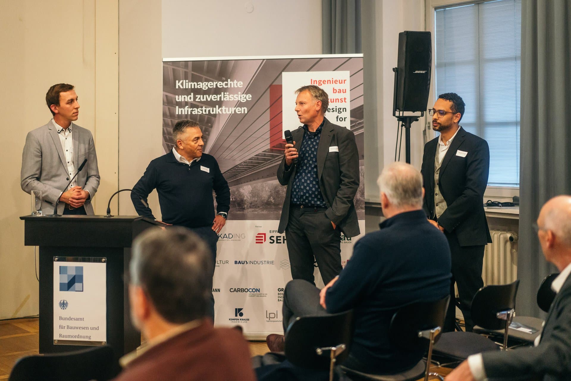 Rückblick: Das 6. Symposium Ingenieurbaukunst – Design for Construction mit dem Thema „Klimagerechte und zuverlässige Infrastrukturen” (#6_IngD4C) fand am 28. November 2024 im Ernst-Reuter-Haus in Berlin statt. Fotocredit: Stefan Hähnel